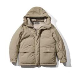 ダウンパーカー